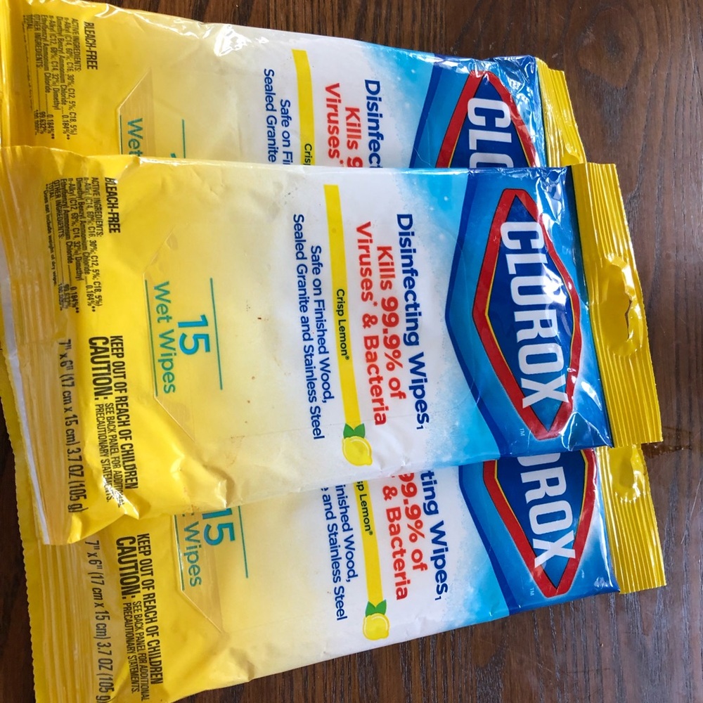 Cleaning wipes